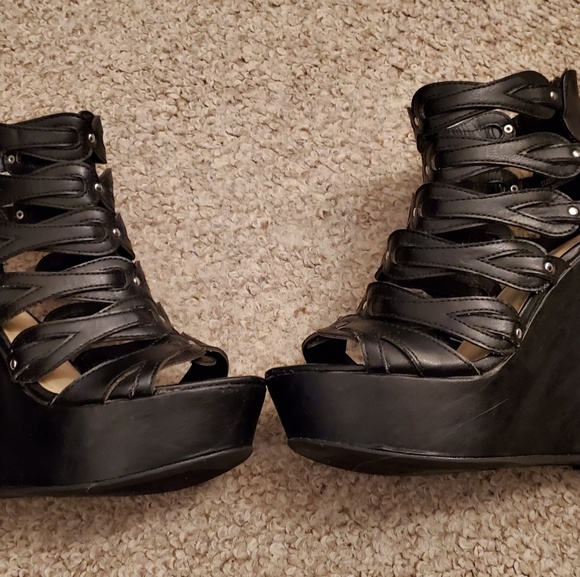 Wedges - Picture 5 of 7